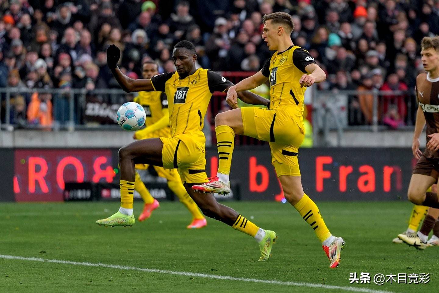 包含赛后突围战来临，莱比锡围绕英超篮板制胜，更衣室稳定，年轻球员得到机会的词条