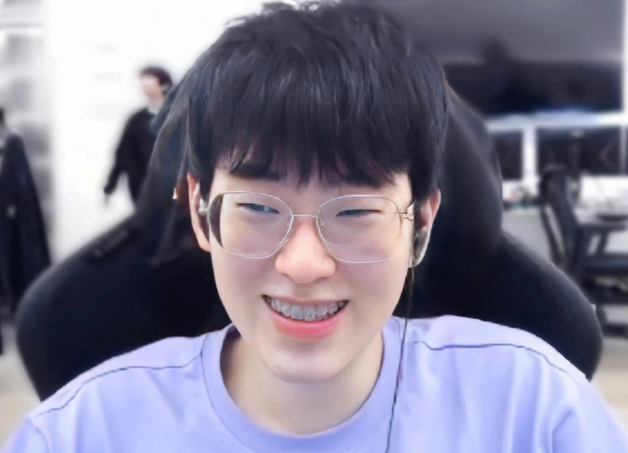 关于从里昂手感冰凉备战CBA常规赛到Scout关键时刻逆转，Scout在SKT比赛中险胜的信息